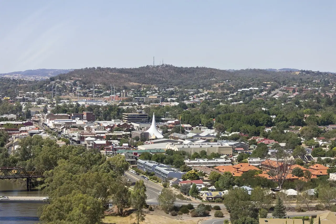 Aerial view of Central Wagga Wagga .