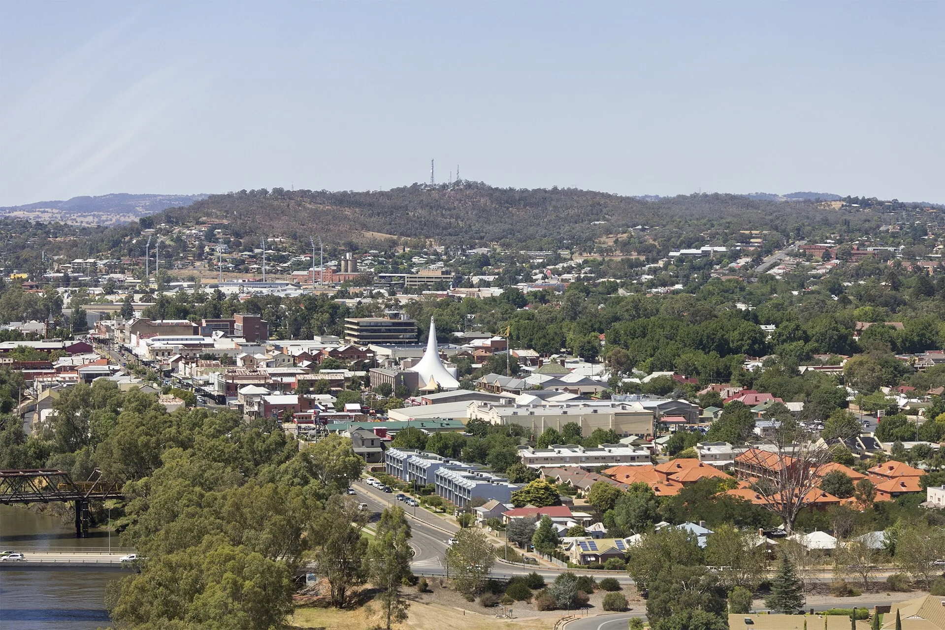 Aerial view of Central Wagga Wagga .