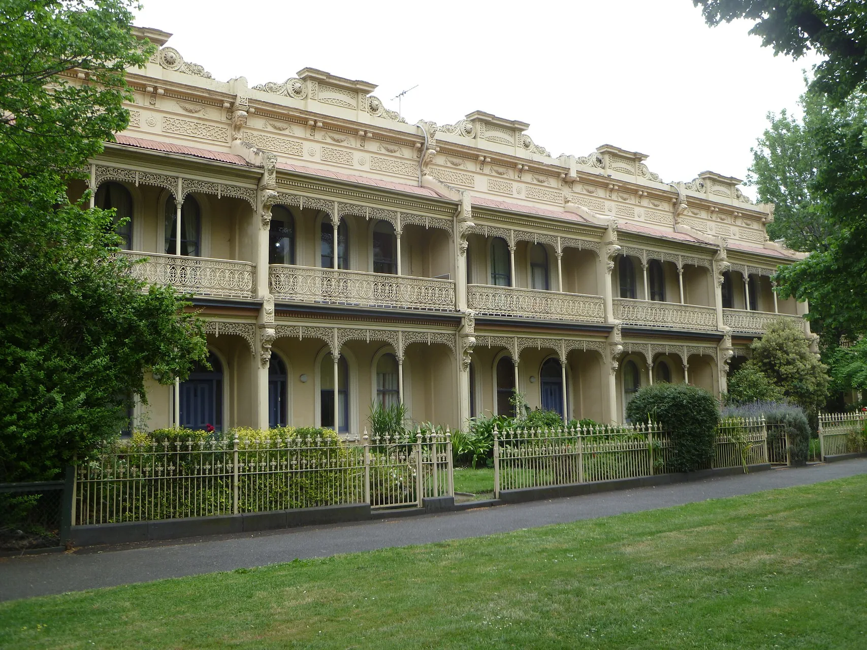 Photograph of Trinity Terrace, Melbourne, 1887
